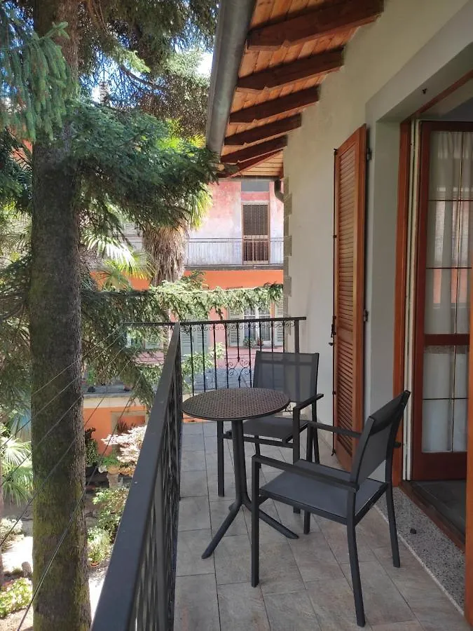 Iseolakerental - La Filandina Riva di Solto Italy